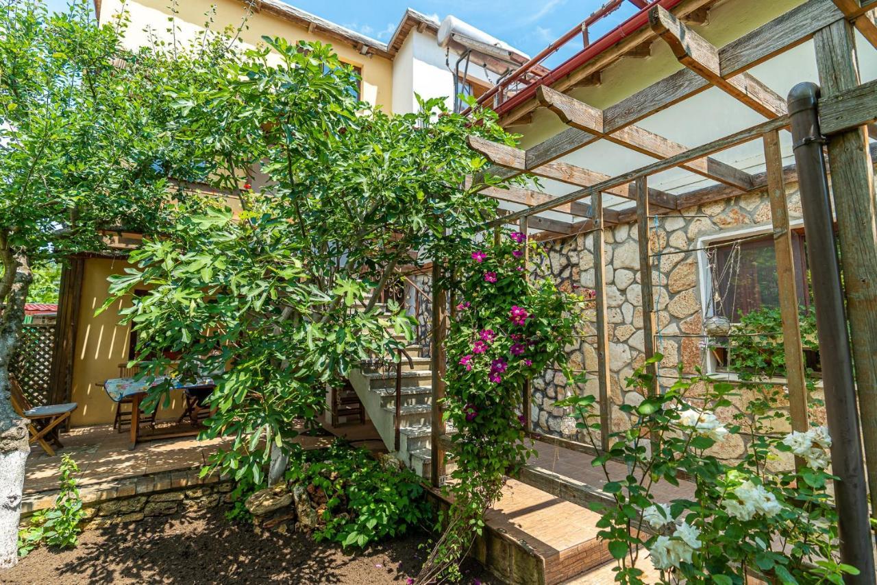 ホテル Casa Nikita ヴァマ・ヴェケ エクステリア 写真
